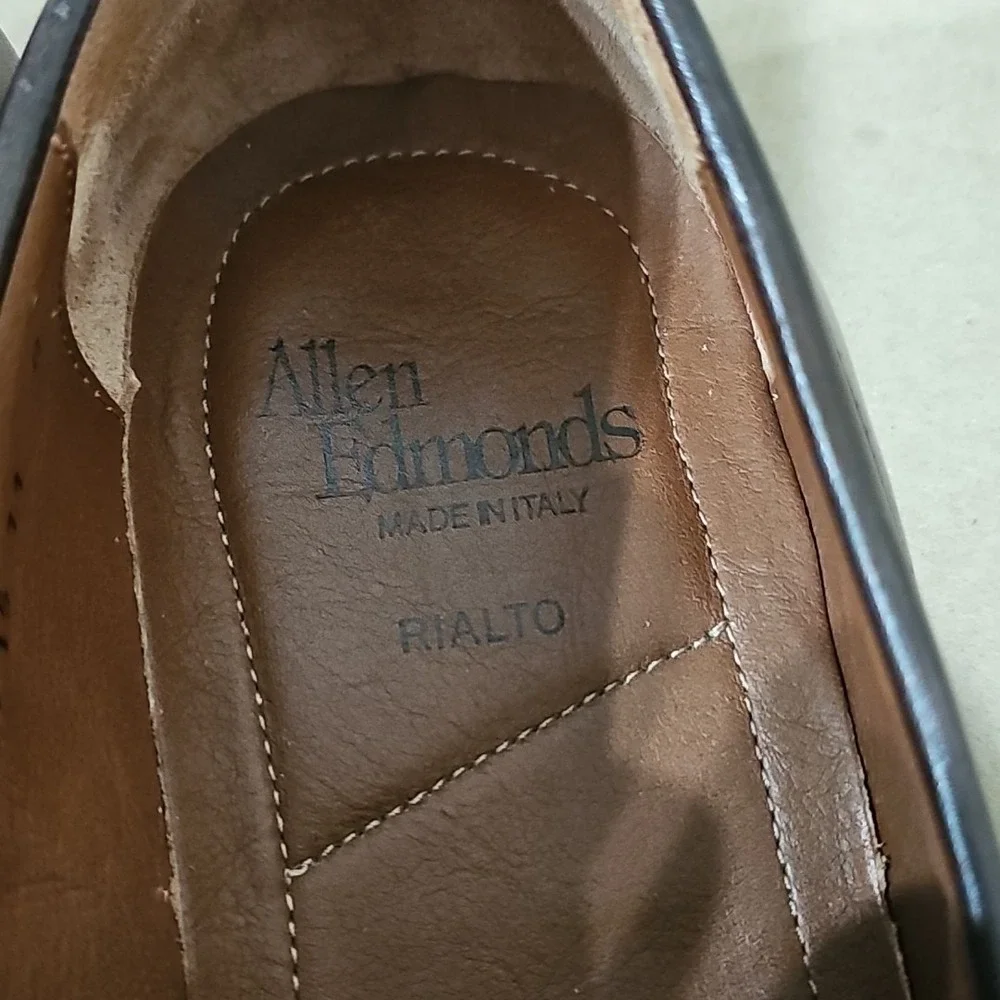 Allen Edmonds product pair